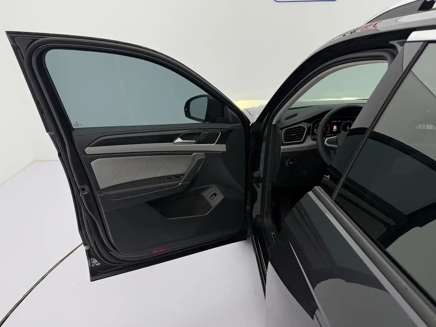 Tayron 2023 280TSI 2WD Luxury Plus Advanced Edition — миниатюра 22