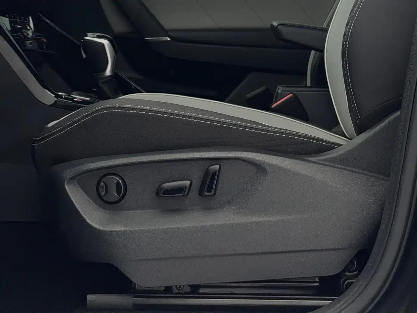 Tayron 2023 280TSI 2WD Luxury Plus Advanced Edition — миниатюра 23