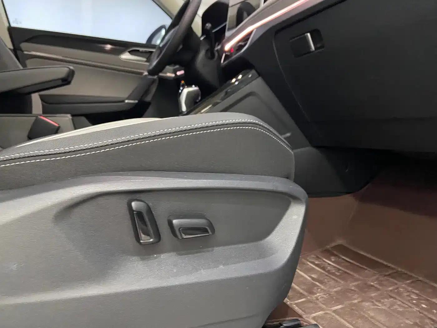 Tayron 2023 280TSI 2WD Luxury Plus Advanced Edition — миниатюра 16
