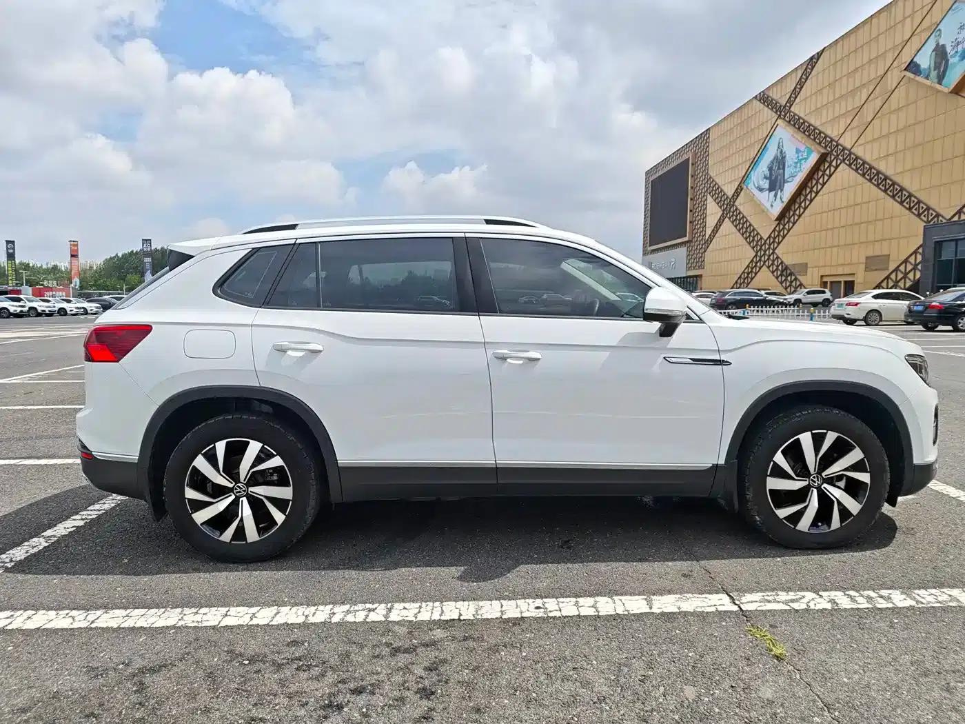 Tayron 2022 280TSI 2WD Luxury Intelligent Edition — миниатюра 22
