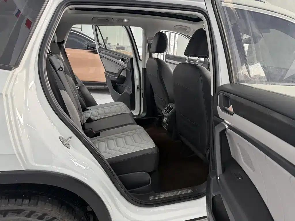 Tayron 2023 280TSI 2WD Luxury Plus Advanced Edition — миниатюра 13