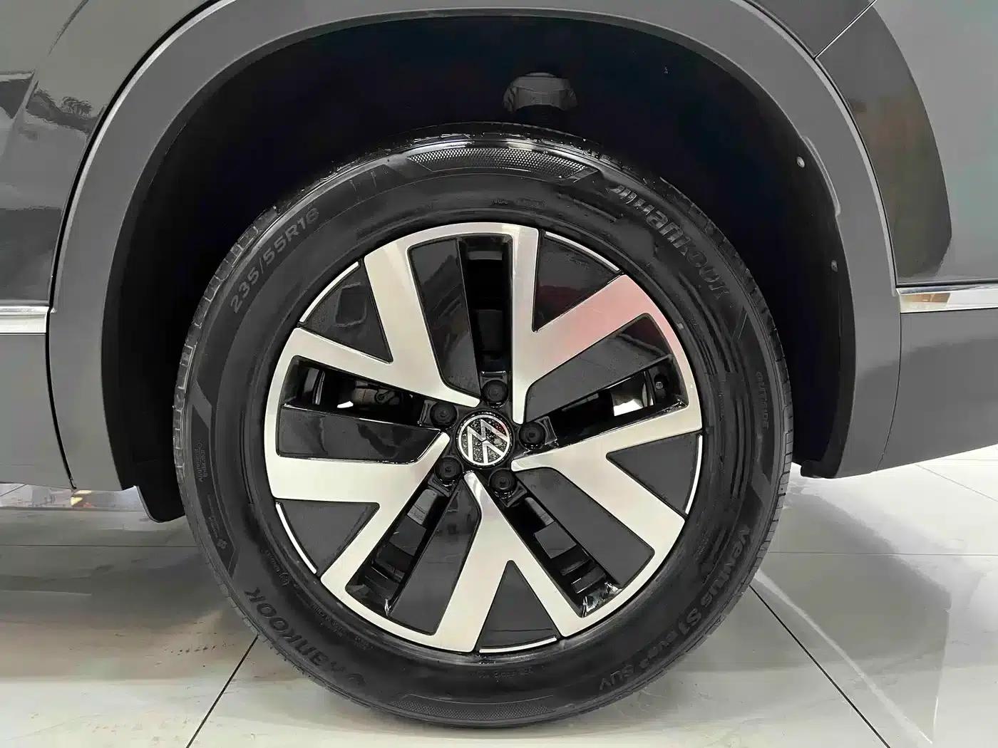 Tayron 2023 280TSI 2WD Luxury Plus Advanced Edition — миниатюра 12