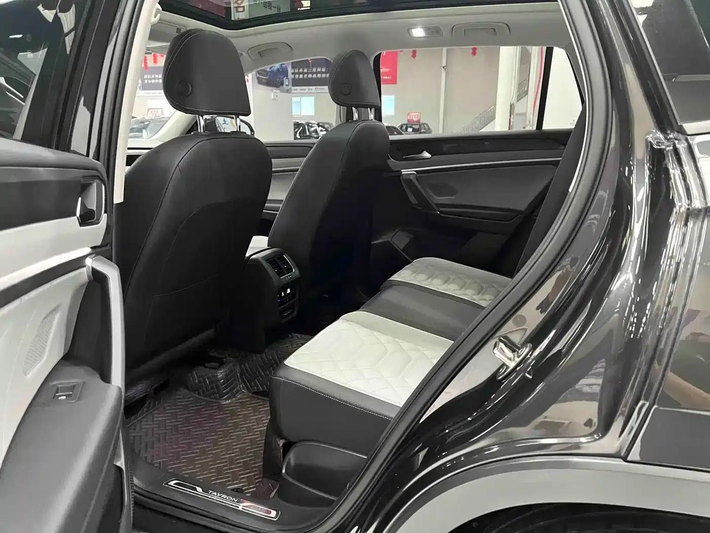 Tayron 2023 280TSI 2WD Luxury Plus Advanced Edition — миниатюра 13