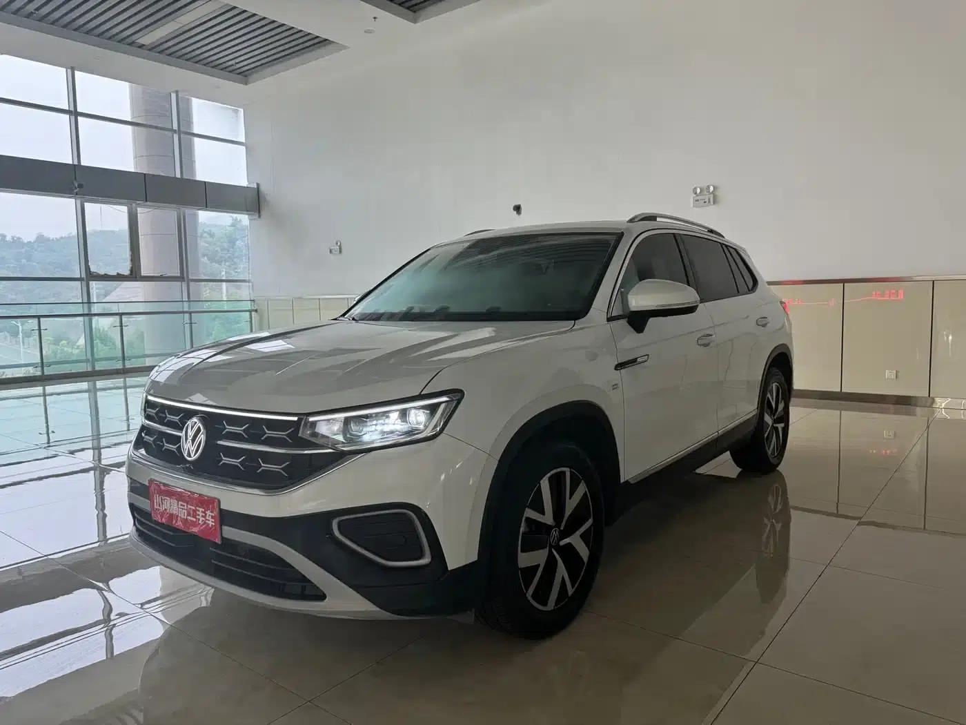 Tayron 2023 330TSI 2WD Luxury Plus Advanced Edition — миниатюра 1