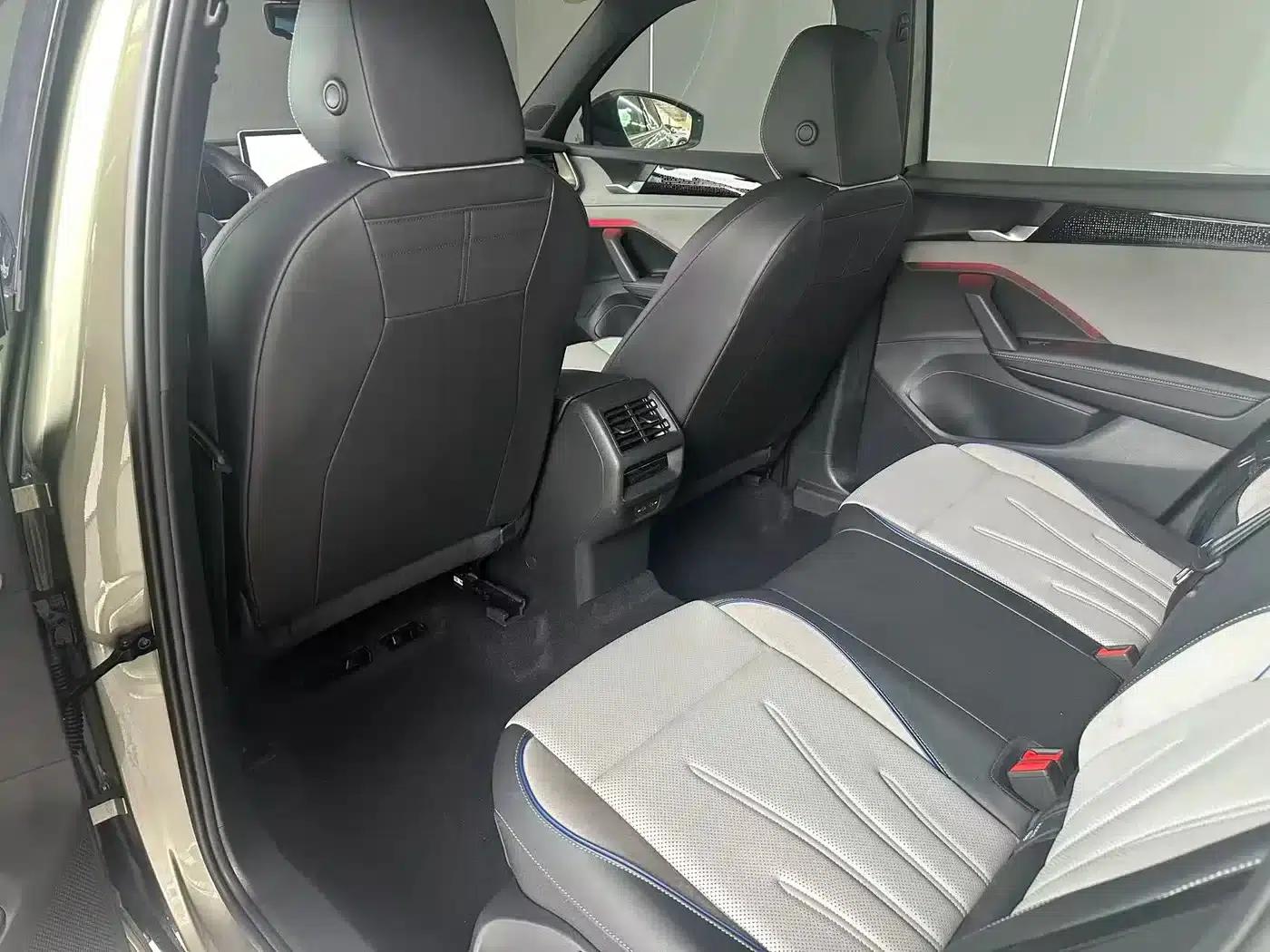 Tayron 2025 Model, Tayron L 380TSI 4WD Luxury Easy Package — миниатюра 10