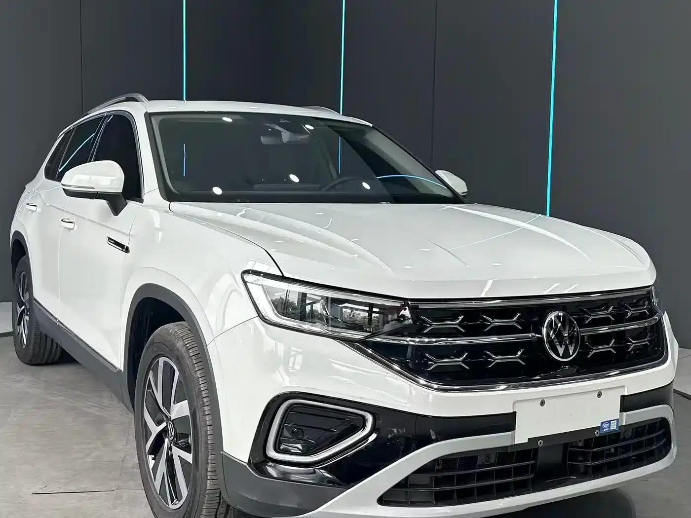 Tayron 2024 330TSI 2WD Luxury Plus Advanced Edition — миниатюра 3