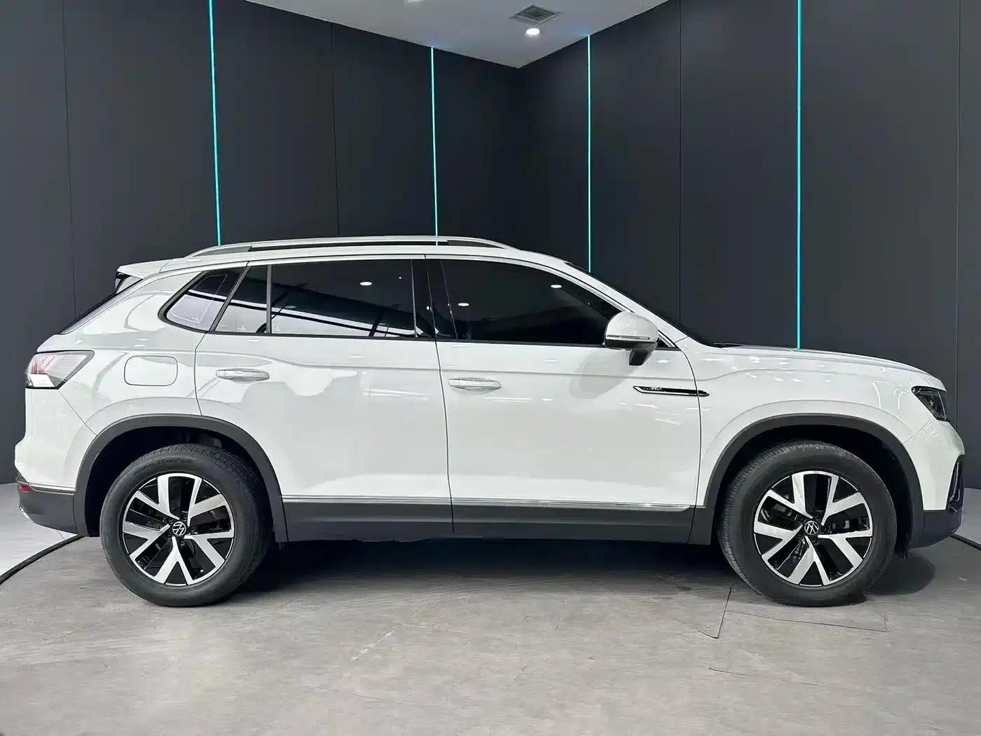 Tayron 2024 330TSI 2WD Luxury Plus Advanced Edition — миниатюра 4
