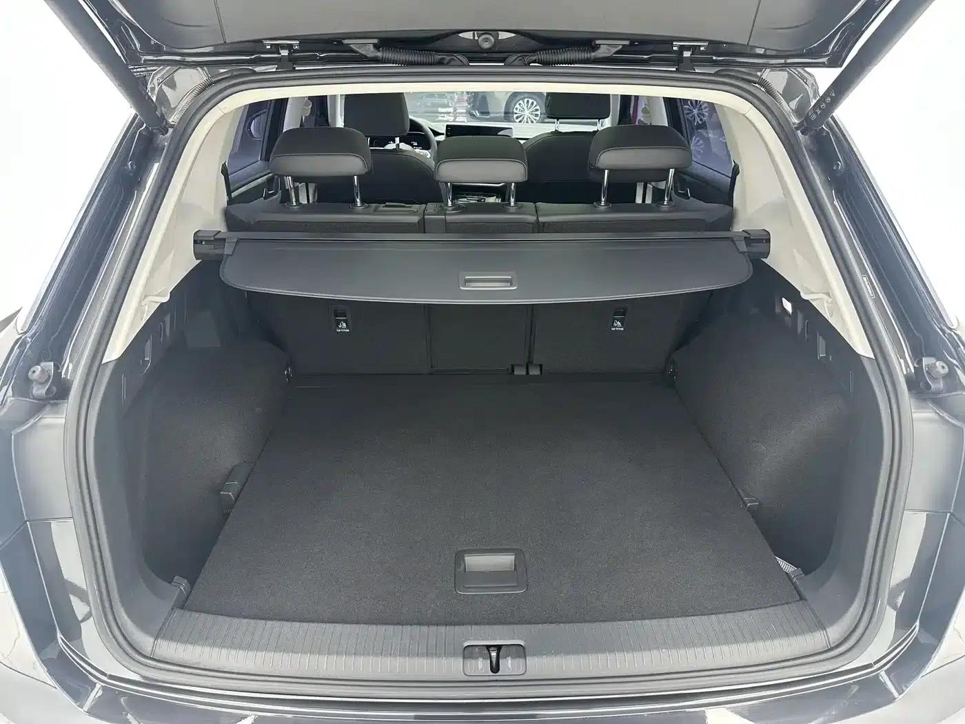 Tayron 2023 280TSI 2WD Luxury Plus Advanced Edition — миниатюра 17