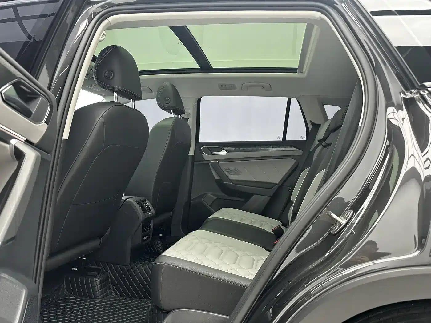 Tayron 2023 280TSI 2WD Luxury Plus Advanced Edition — миниатюра 6