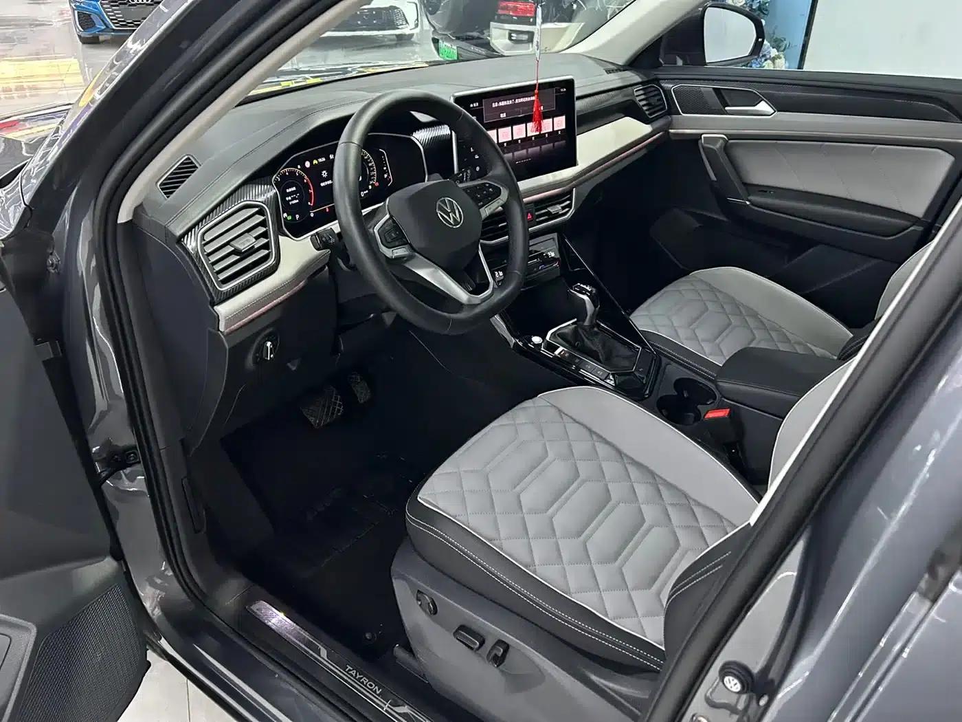 Tayron 2023 280TSI 2WD Luxury Plus Advanced Edition — миниатюра 3