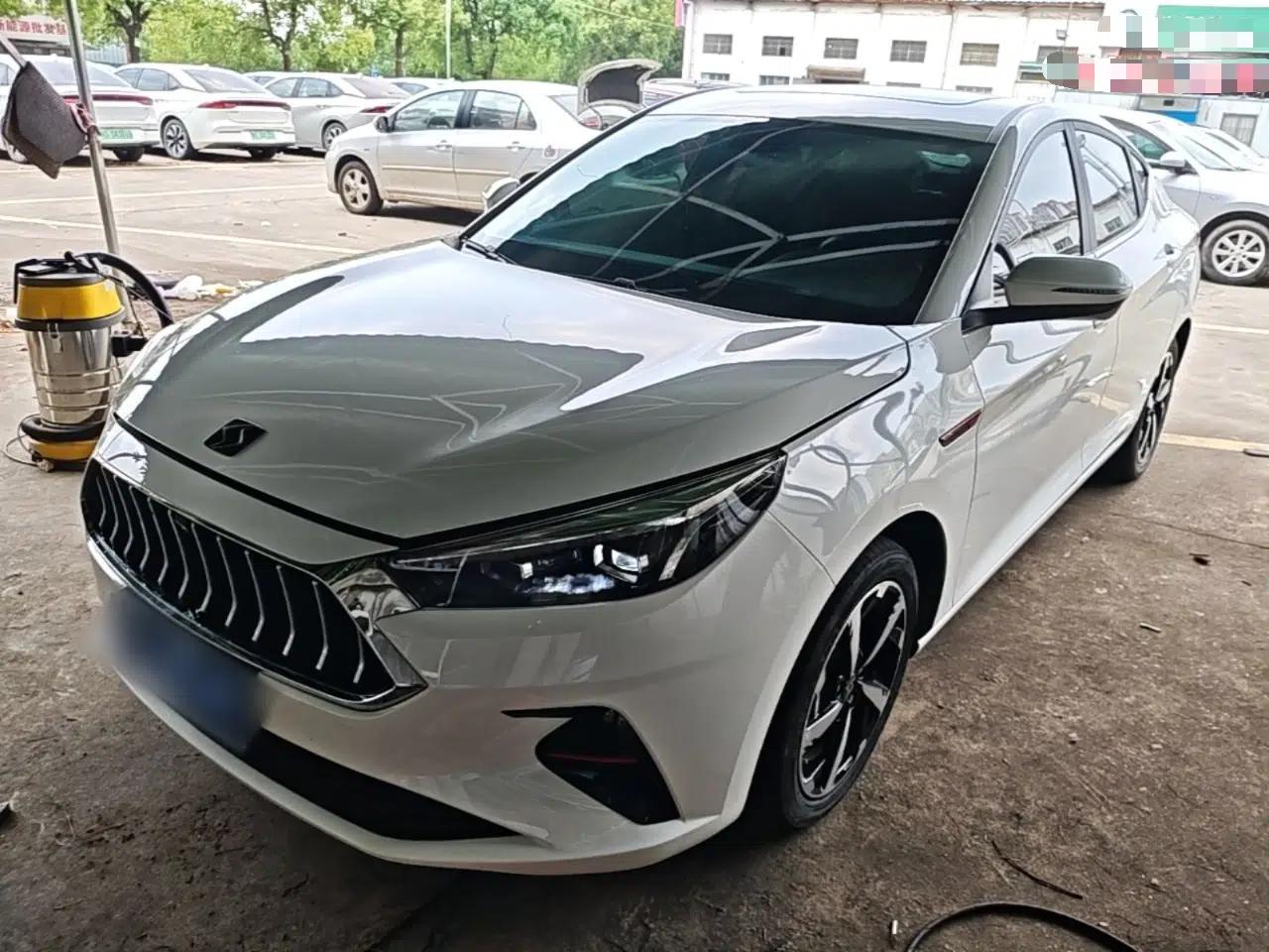 SOL A5 2022 1.5T CVT Youth Edition — миниатюра 1