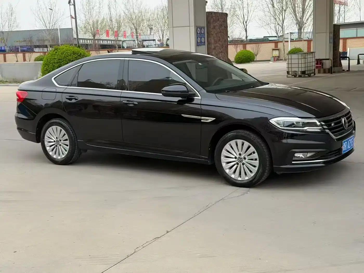 2021 Volkswagen Lavida 280TSI DSG Comfort Edition — миниатюра 1