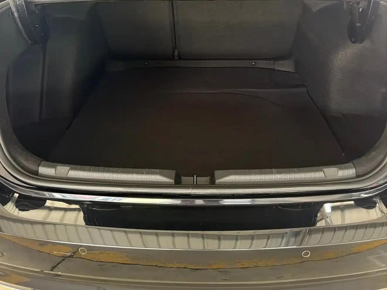 2021 Volkswagen Lavida 280TSI DSG Comfort Edition — миниатюра 14