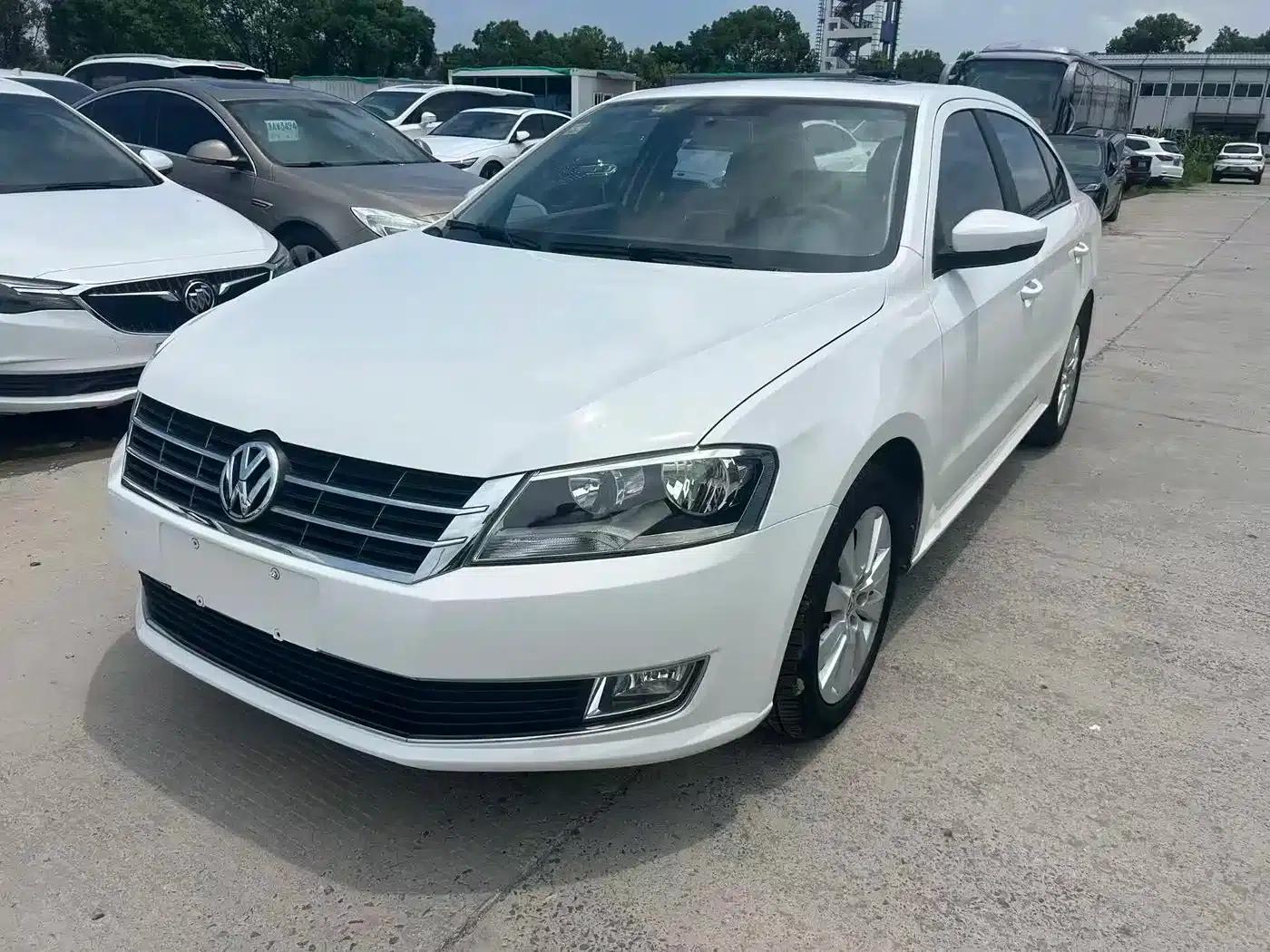 2013 Volkswagen Lavida Classic Facelift 1.6L Automatic Comfort Edition — миниатюра 2