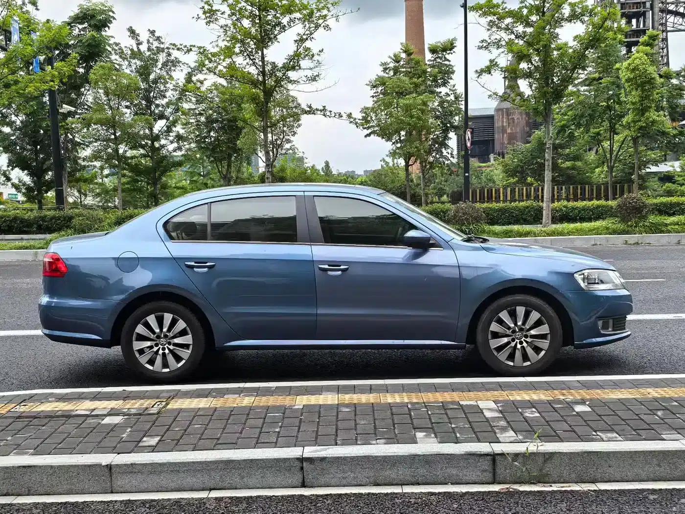 2013 Volkswagen Lavida Facelift 1.4TSI DSG Comfort Edition — миниатюра 5