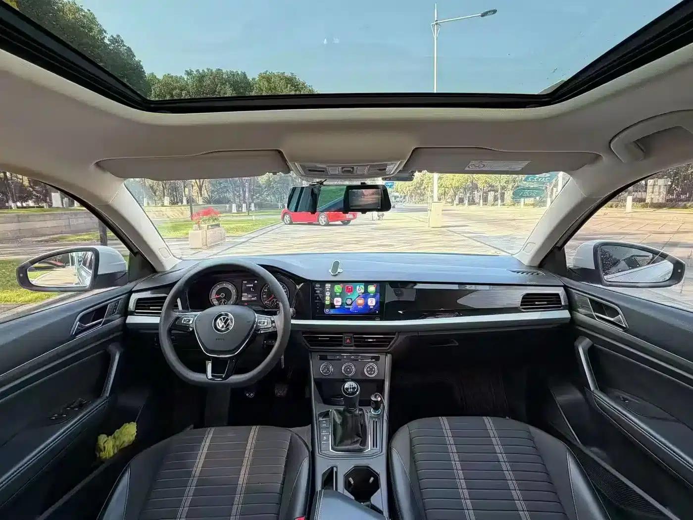 2021 Volkswagen Lavida 1.5L Manual Comfort Edition — миниатюра 5