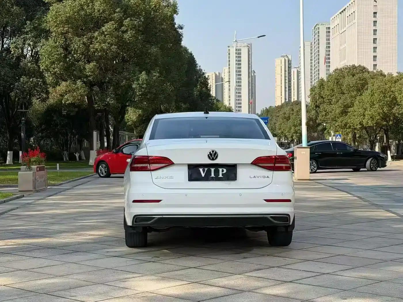 2021 Volkswagen Lavida 1.5L Manual Comfort Edition — миниатюра 9