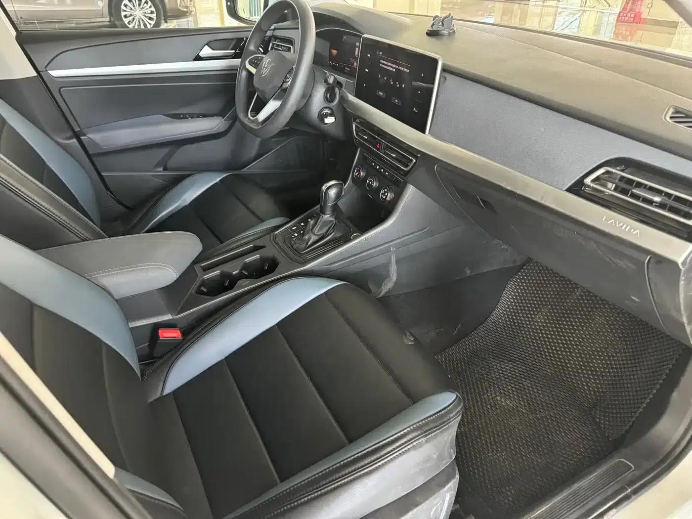 2024 Volkswagen Lavida 1.5L Automatic Comfort Edition — миниатюра 19