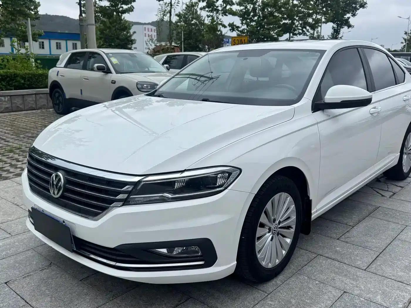 2019 Volkswagen Lavida 1.5L Automatic Comfort Edition (China VI Emission Standard) — миниатюра 1