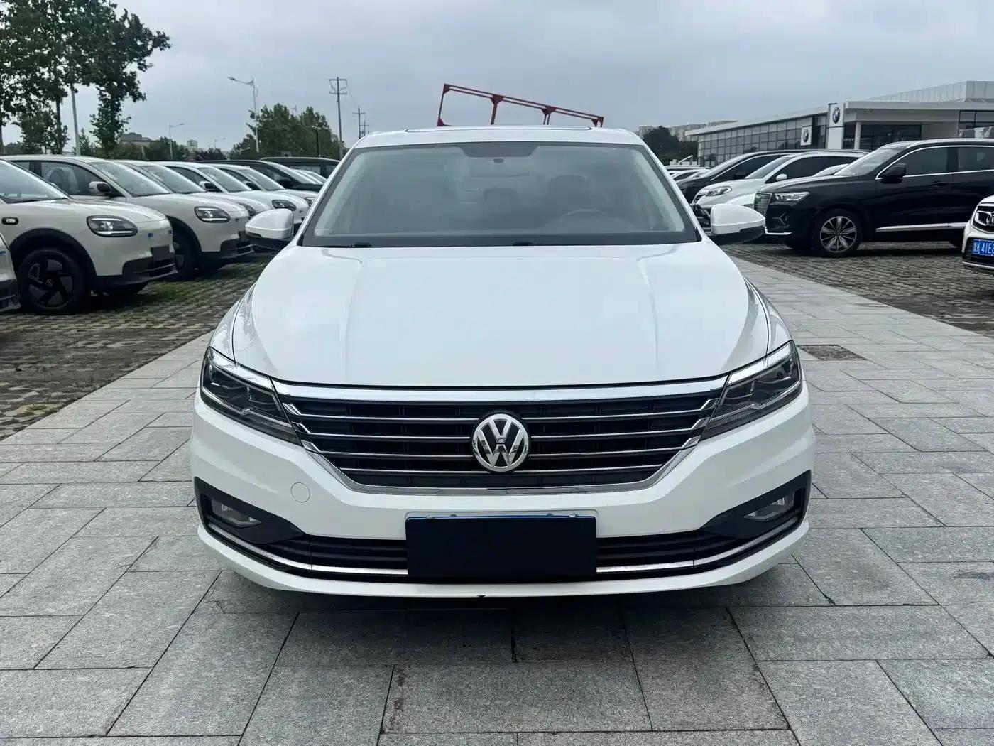 2019 Volkswagen Lavida 1.5L Automatic Comfort Edition (China VI Emission Standard) — миниатюра 2
