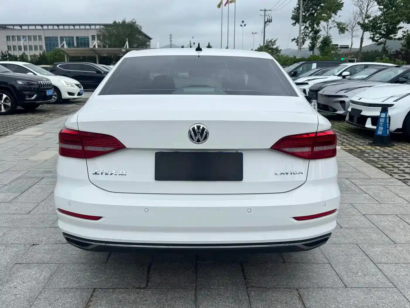 2019 Volkswagen Lavida 1.5L Automatic Comfort Edition (China VI Emission Standard) — миниатюра 4