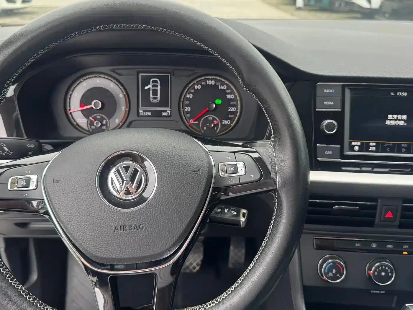 2019 Volkswagen Lavida 1.5L Automatic Comfort Edition (China VI Emission Standard) — миниатюра 5
