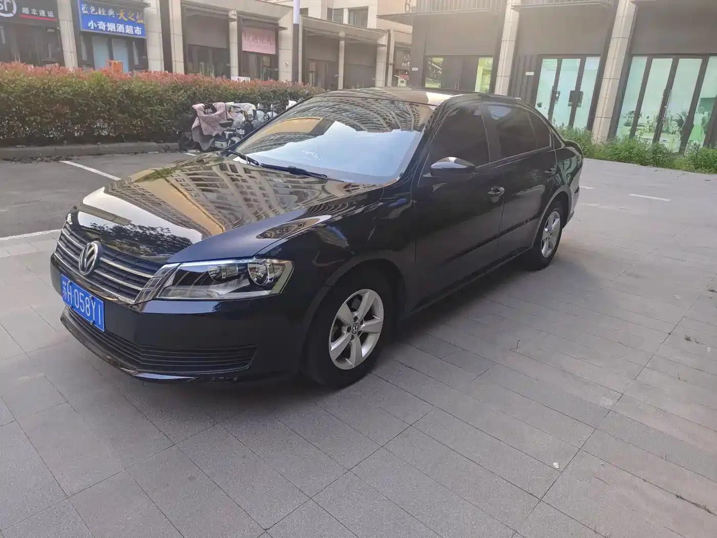 2015 Volkswagen Lavida 1.6L Automatic Fashion Edition — миниатюра 2
