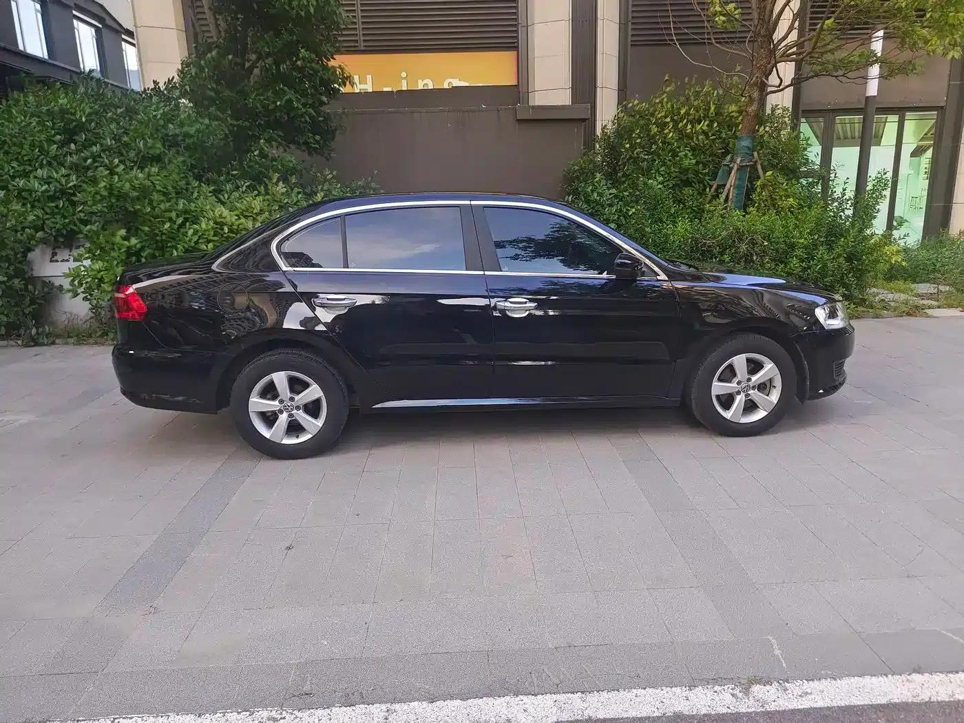 2015 Volkswagen Lavida 1.6L Automatic Fashion Edition — миниатюра 3