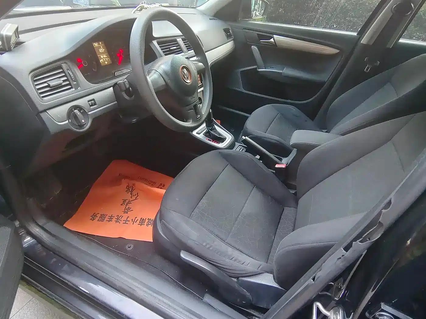 2015 Volkswagen Lavida 1.6L Automatic Fashion Edition — миниатюра 6