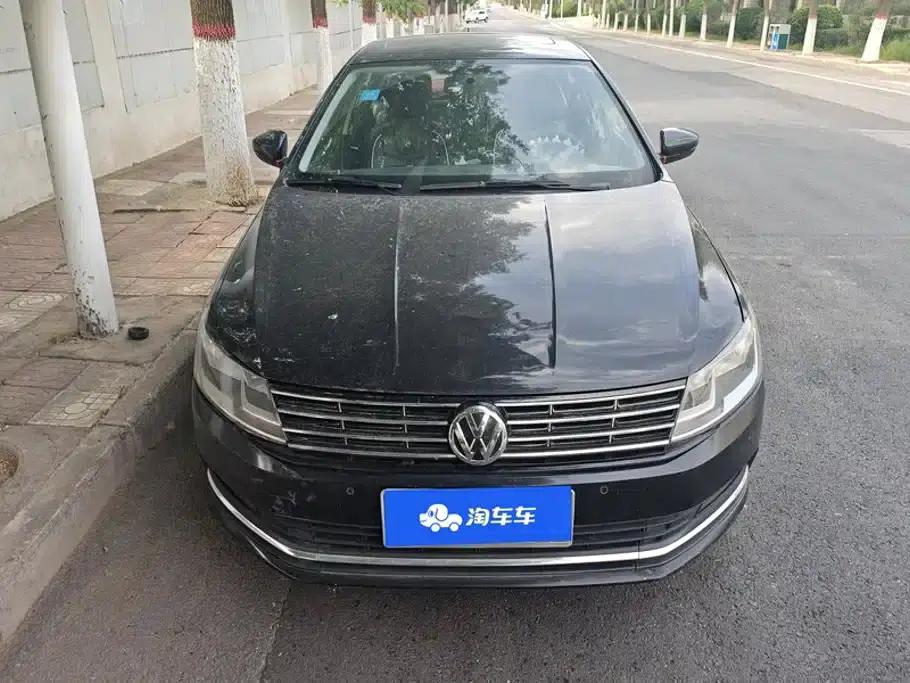 2015 Volkswagen Lavida 1.6L Automatic Comfort Edition — миниатюра 2