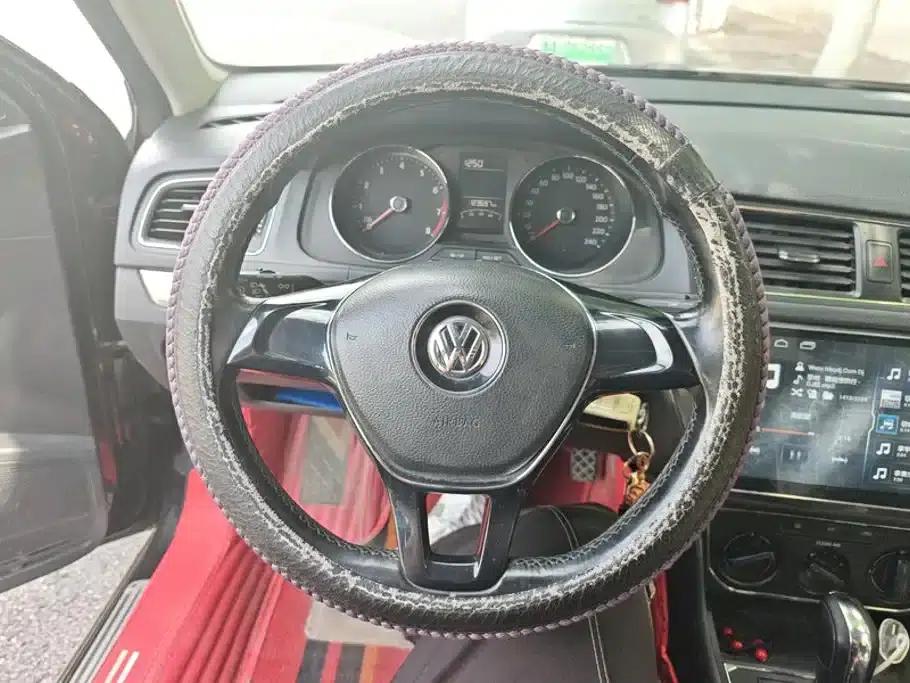 2015 Volkswagen Lavida 1.6L Automatic Comfort Edition — миниатюра 15