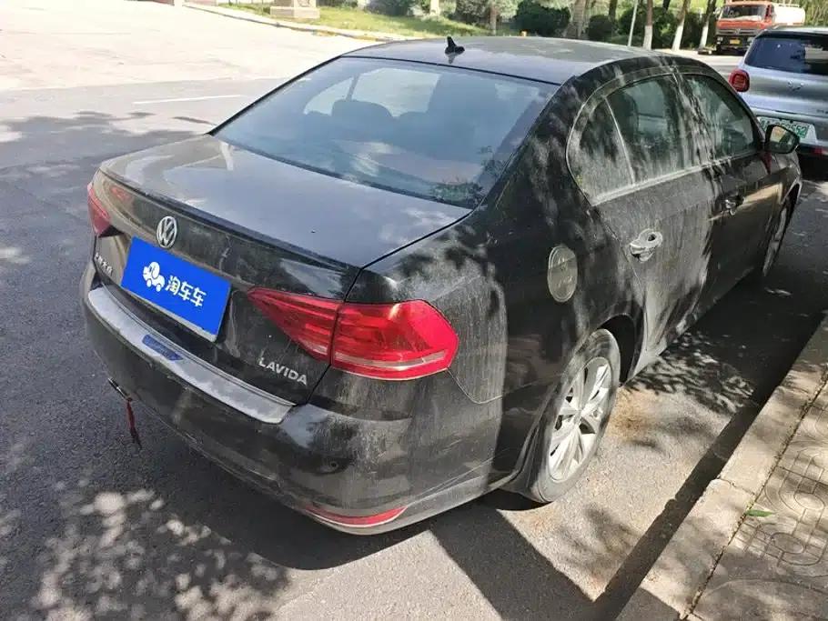 2015 Volkswagen Lavida 1.6L Automatic Comfort Edition — миниатюра 3