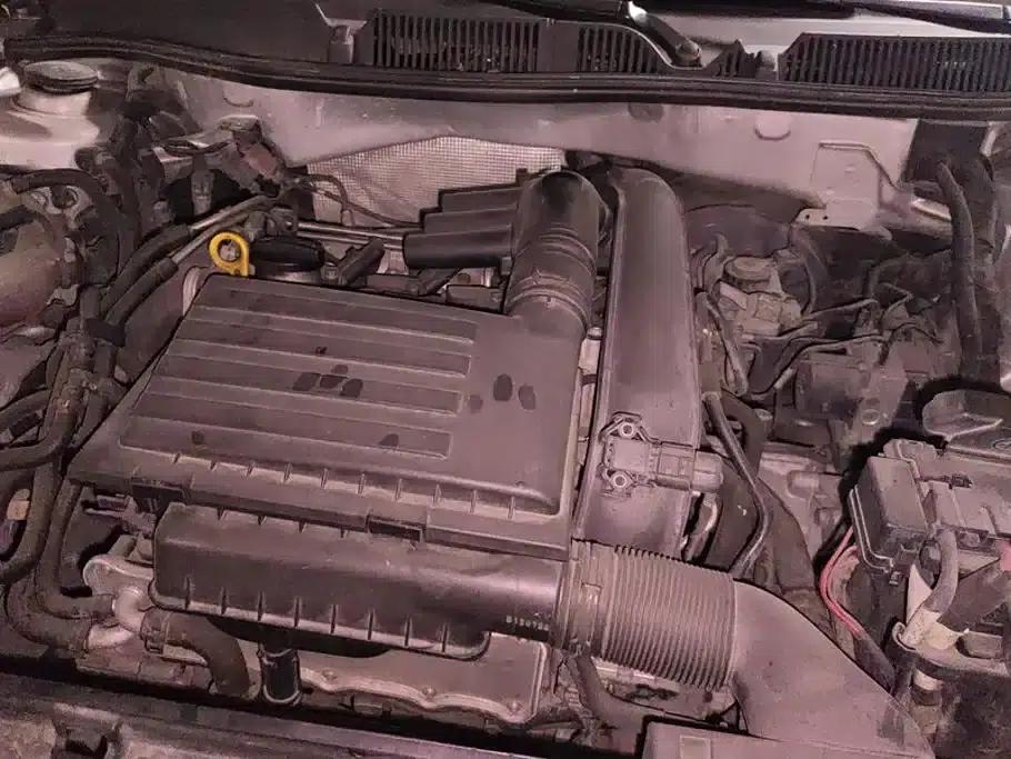 2013 Volkswagen Lavida Facelift 1.4TSI DSG Comfort Edition — миниатюра 10