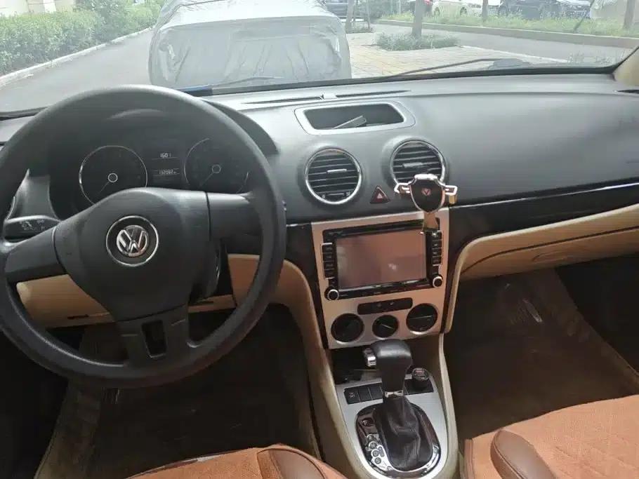 2011 Volkswagen Lavida 1.6L Automatic Elegant Edition — миниатюра 13