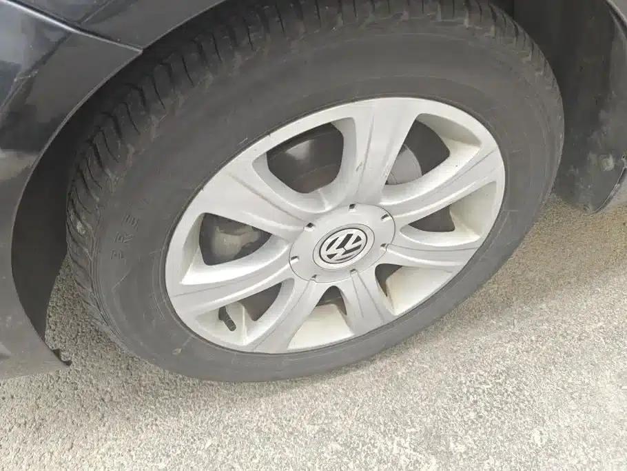 2011 Volkswagen Lavida 1.6L Automatic Elegant Edition — миниатюра 6