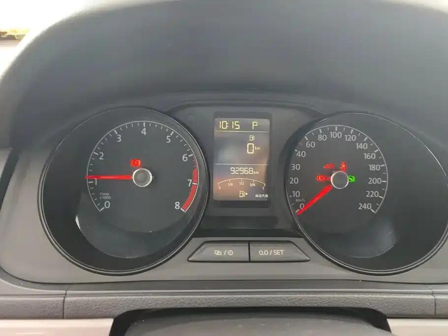 2017 Volkswagen Lavida 1.6L Automatic Fashion Edition — миниатюра 14