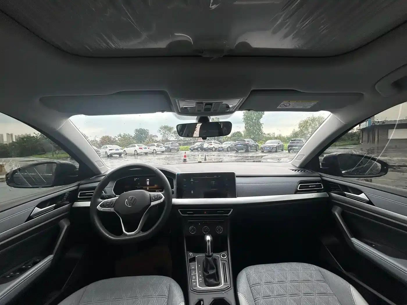 2023 Volkswagen Lavida 280TSI DSG Full Comfort Edition — миниатюра 4
