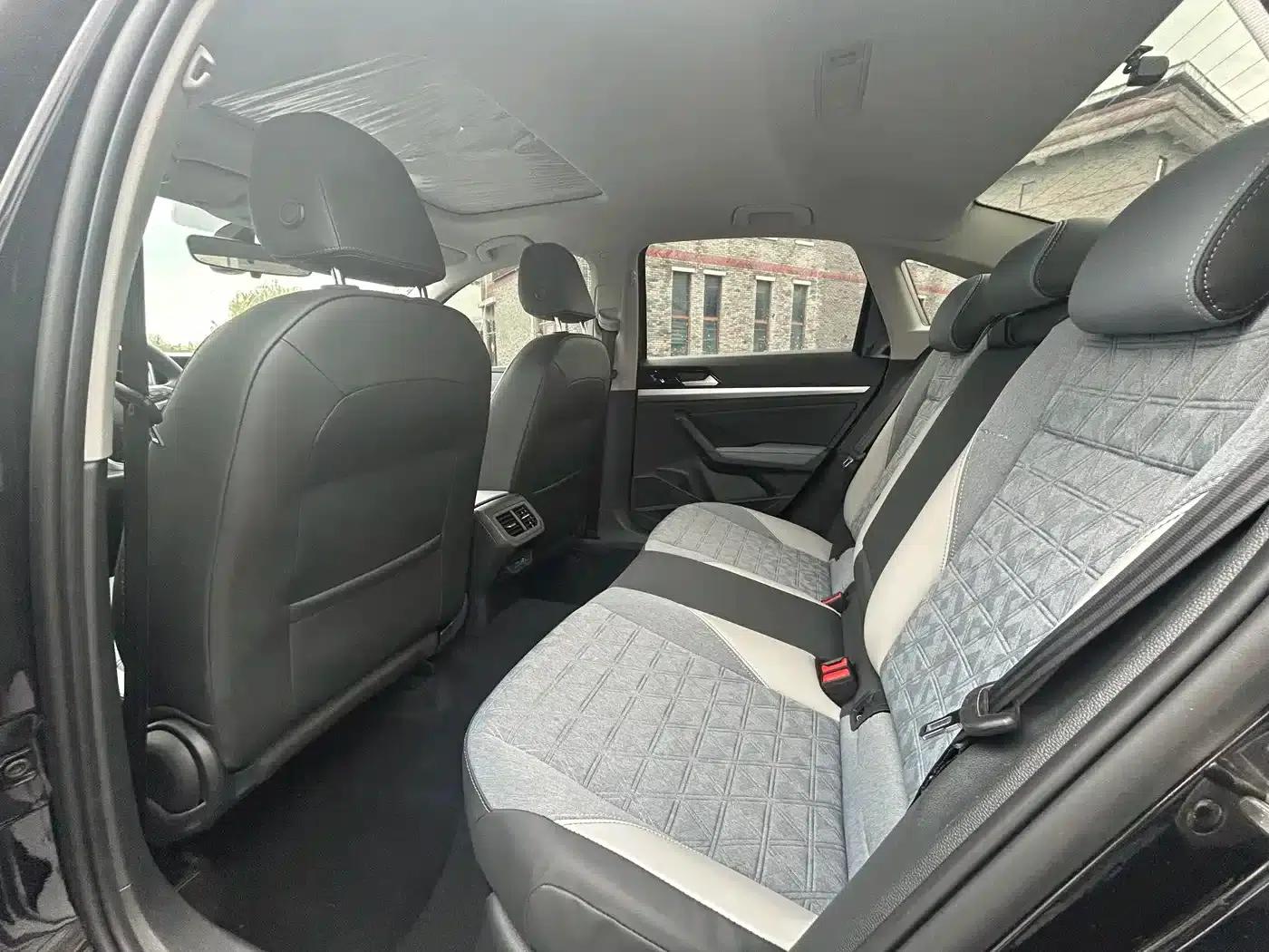 2023 Volkswagen Lavida 280TSI DSG Full Comfort Edition — миниатюра 5