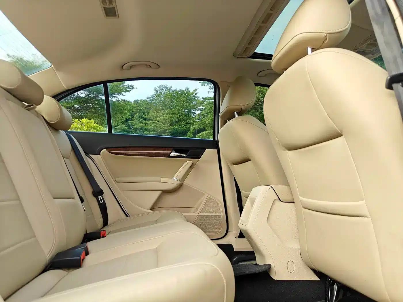 2013 Volkswagen Lavida Facelift 1.4TSI DSG Comfort Edition — миниатюра 16