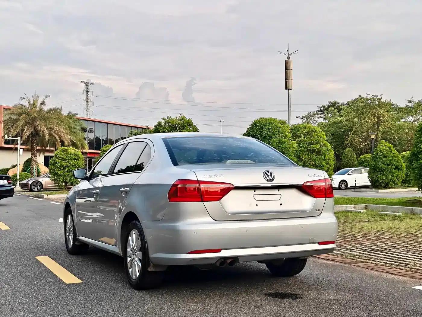 2013 Volkswagen Lavida Facelift 1.4TSI DSG Comfort Edition — миниатюра 7