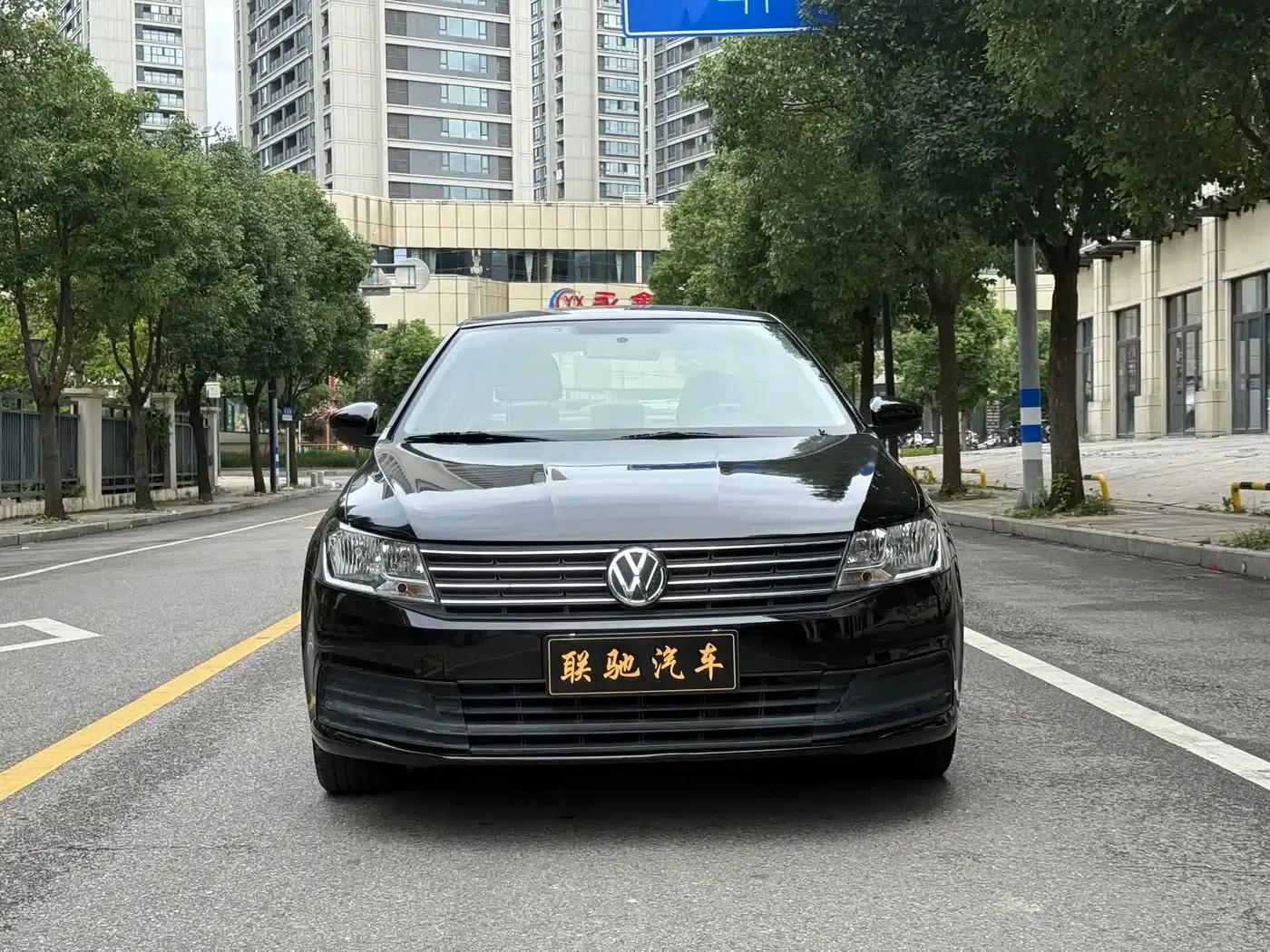 2017 Volkswagen Lavida 1.6L Automatic Fashion Edition — миниатюра 1