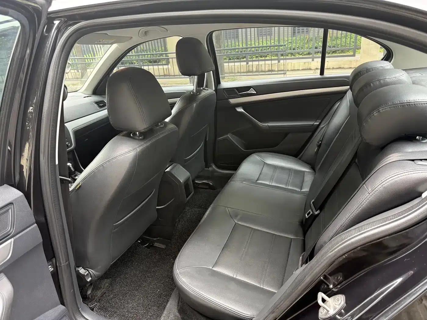 2017 Volkswagen Lavida 1.6L Automatic Fashion Edition — миниатюра 2