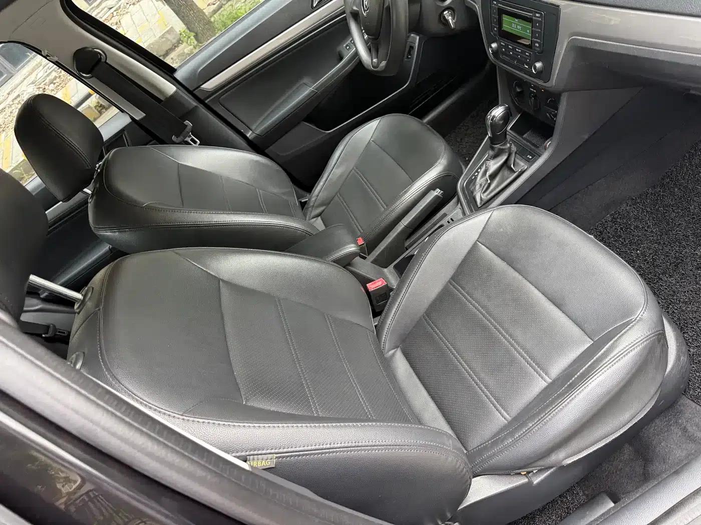 2017 Volkswagen Lavida 1.6L Automatic Fashion Edition — миниатюра 4
