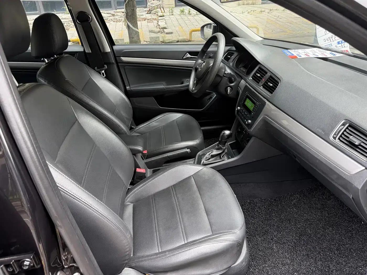 2017 Volkswagen Lavida 1.6L Automatic Fashion Edition — миниатюра 5