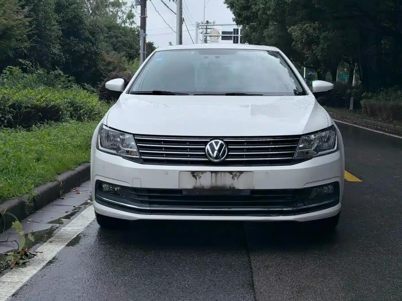 2017 Volkswagen Lavida 1.6L Automatic Comfort Edition — миниатюра 2