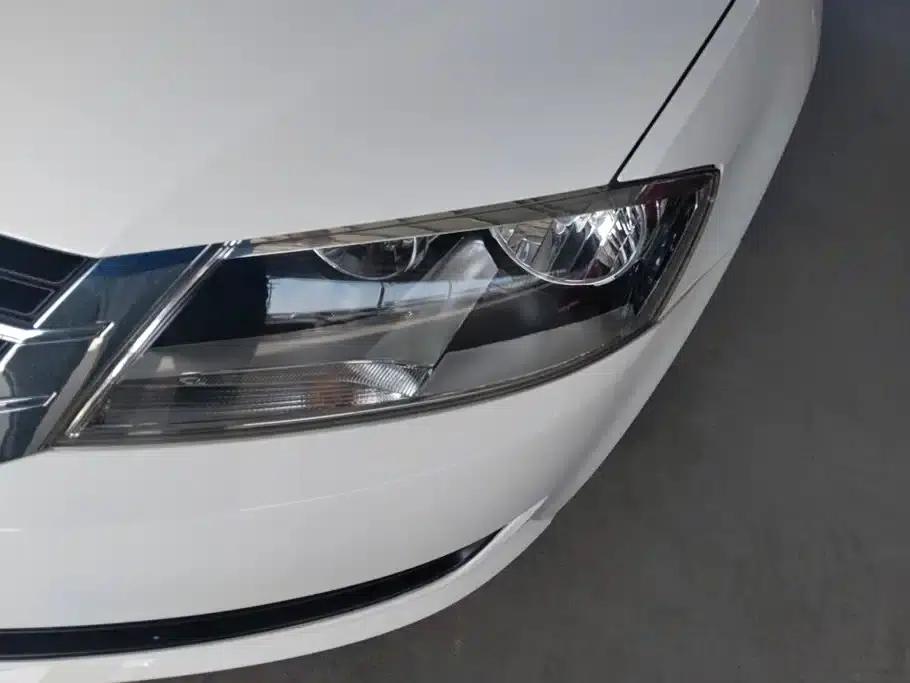 2013 Volkswagen Lavida Classic Facelift 1.6L Manual Fashion Edition — миниатюра 5