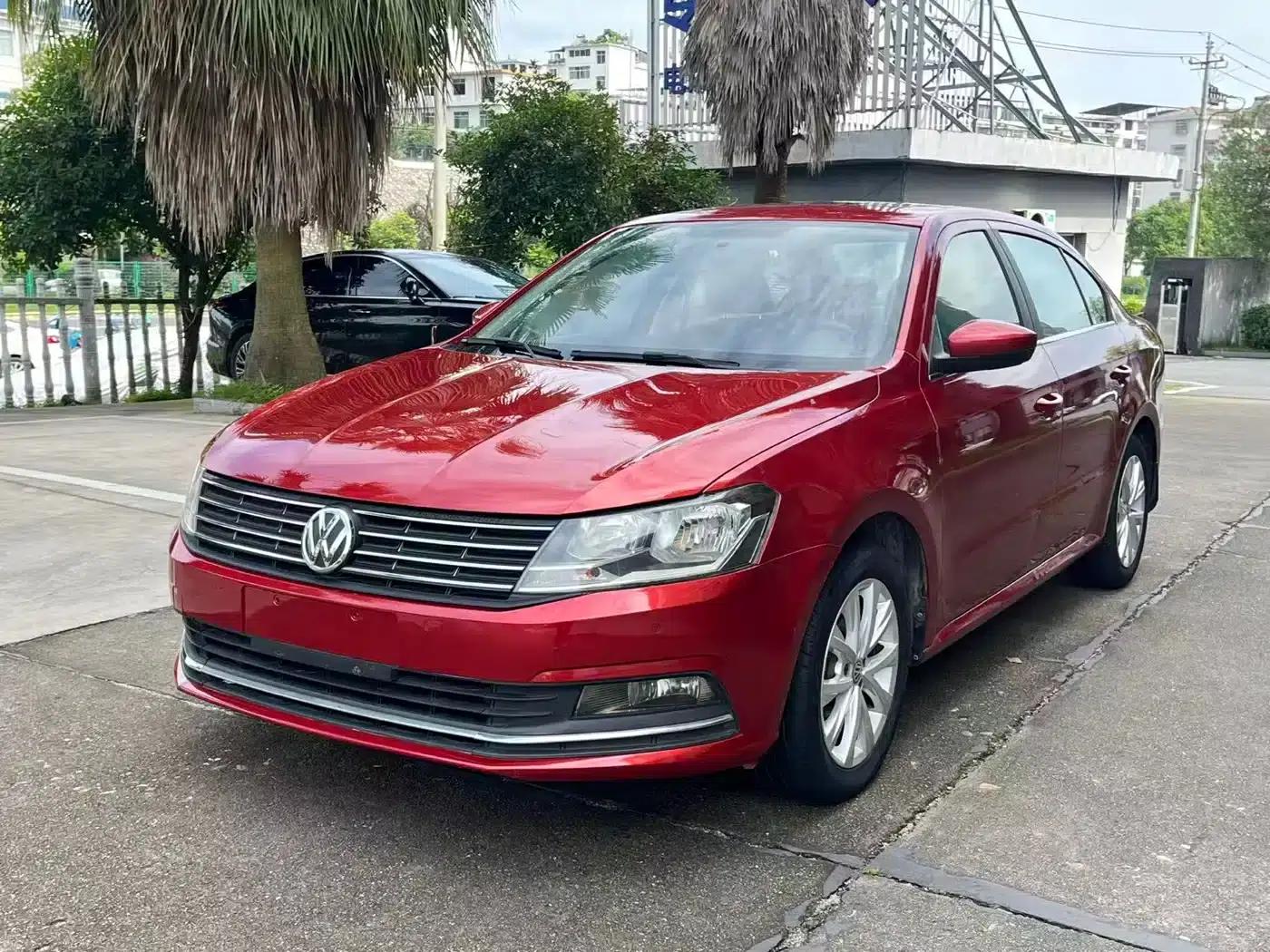 2015 Volkswagen Lavida 1.6L Automatic Comfort Edition — миниатюра 1