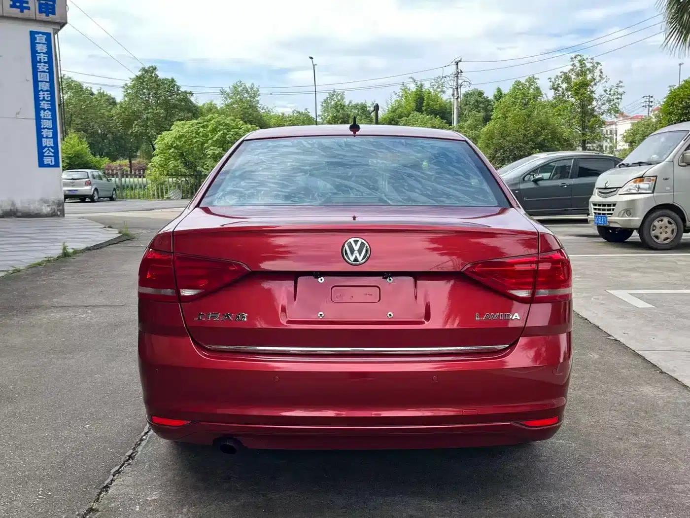 2015 Volkswagen Lavida 1.6L Automatic Comfort Edition — миниатюра 7