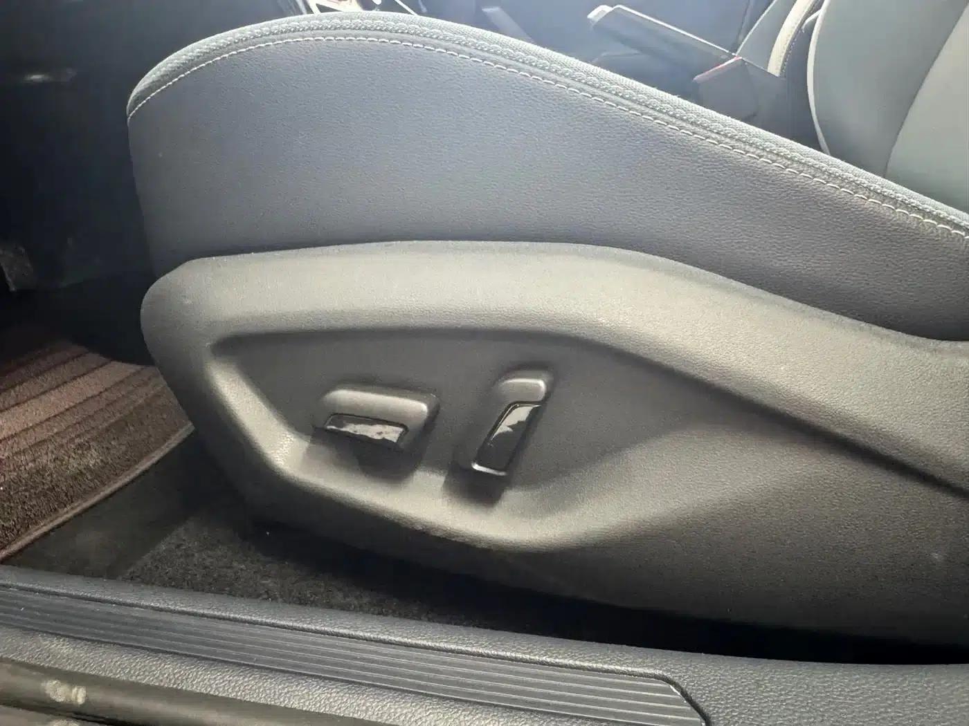 2023 Volkswagen Lavida New Elite 1.5L Automatic Wish Edition — миниатюра 18