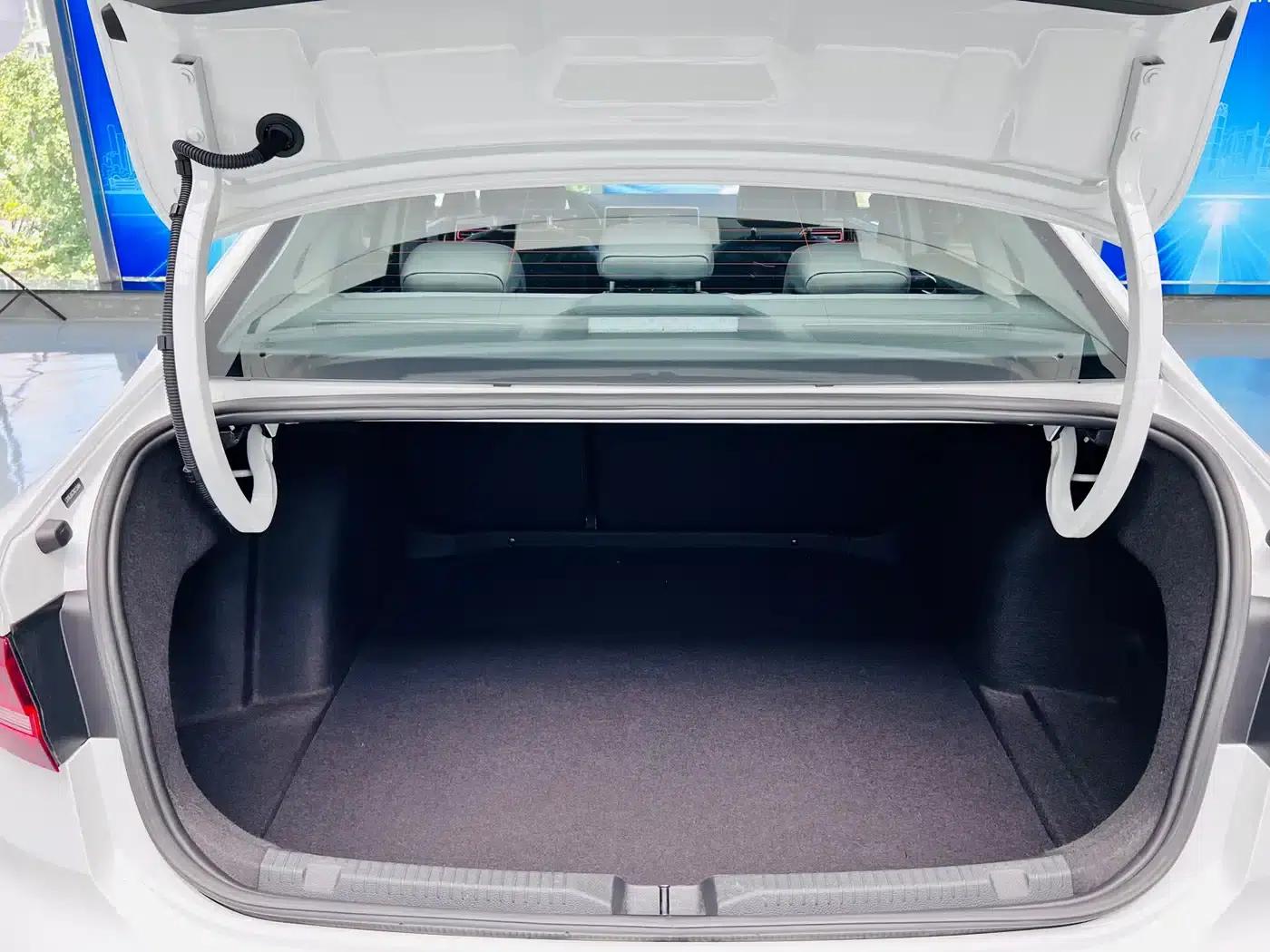 2023 Volkswagen Lavida 280TSI DSG Starry Sky Edition — миниатюра 21